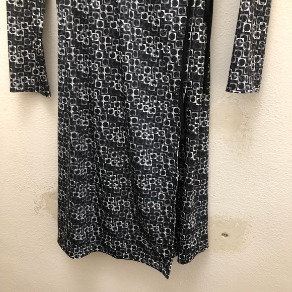 Crossing Pointe W Size 12MS Black/White/Gray Geometric Long Sleeve Wrap Dress - Picture 4 of 13